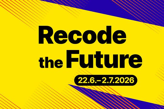 Keyvisual des Nürnberg Digital Festivals 2026: gelb-orangefarbenes Banner; Schrift "Recode the Future" + Datum 22.6.–2.7.2026